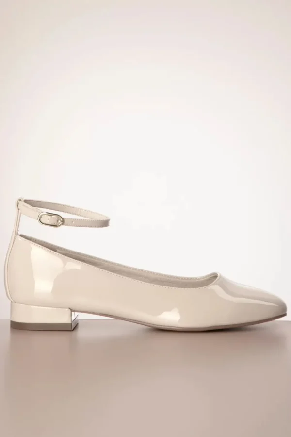 Trixie Lak Ballerina Pumps In Creme-Tamaris Cheap